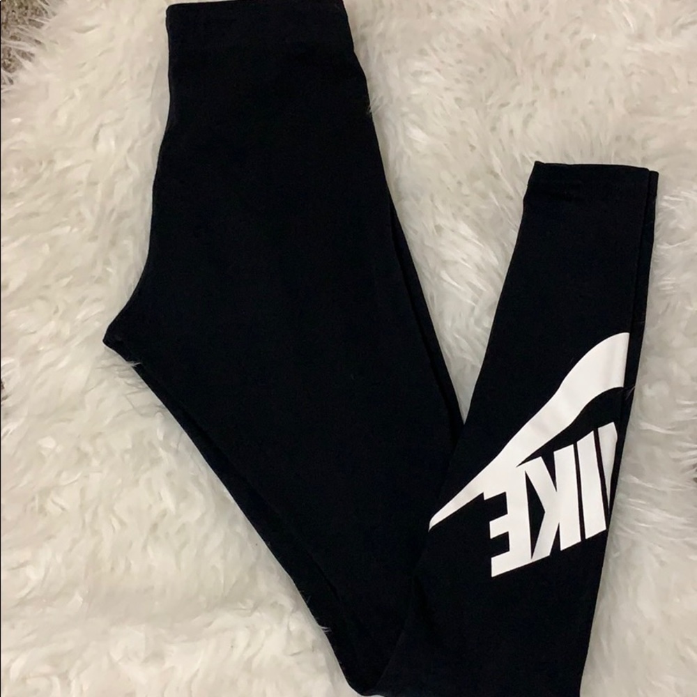 Women’s Nike Leggings